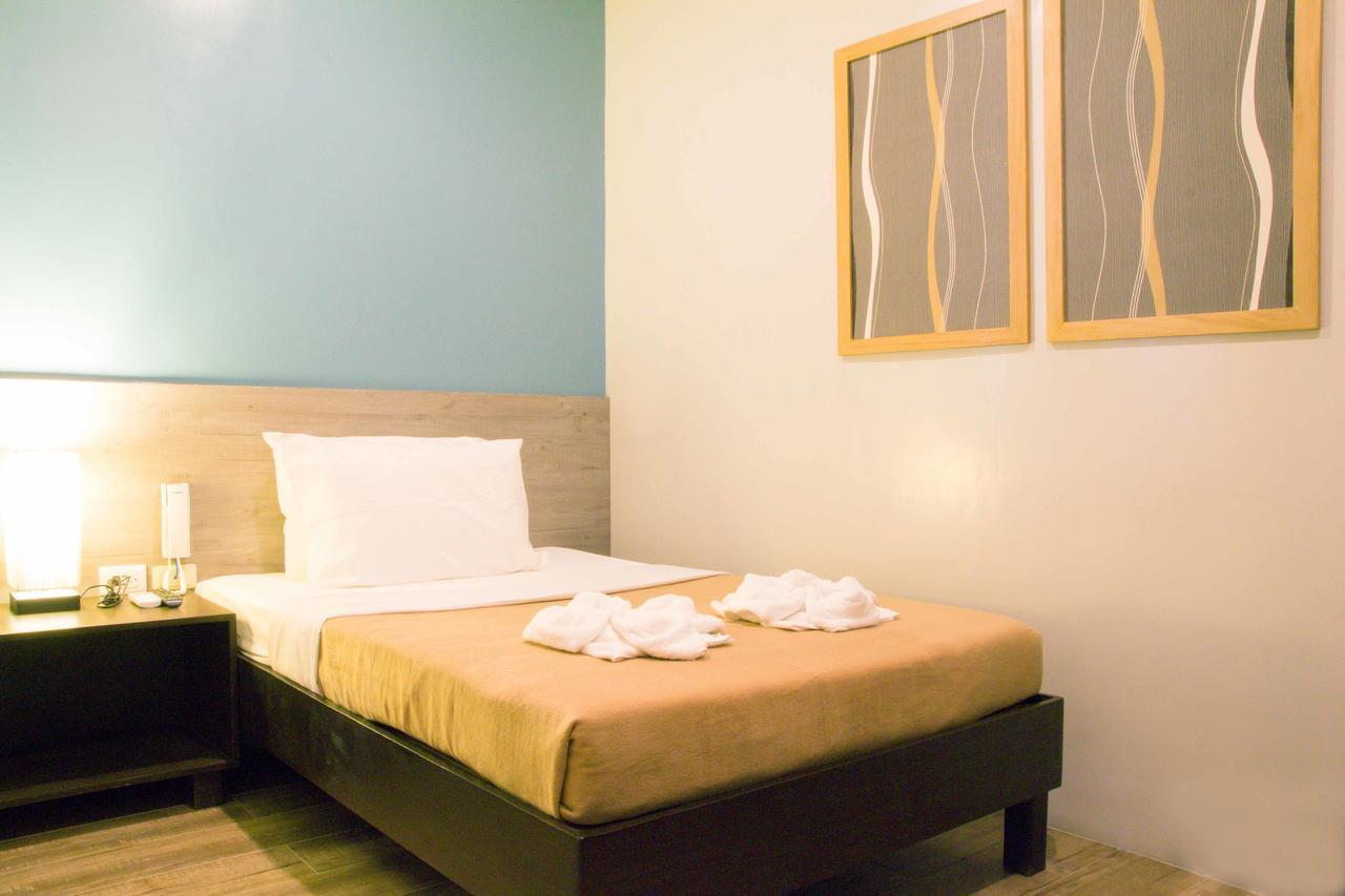 Sheridan Boutique Hotel Puerto Princesa Exterior photo